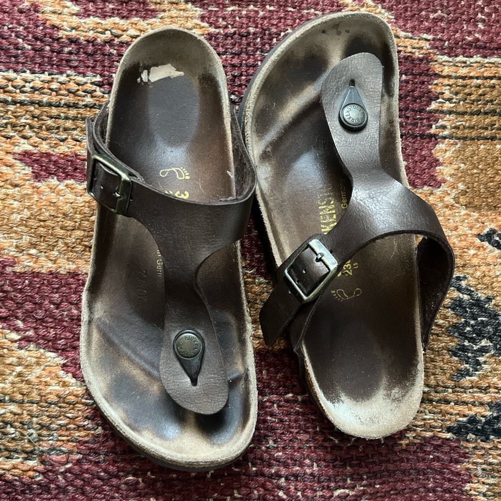 Birkenstock Bronze Gizeh Sandals